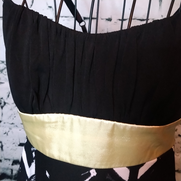 Ruby Rox dress - Picture 2 of 7